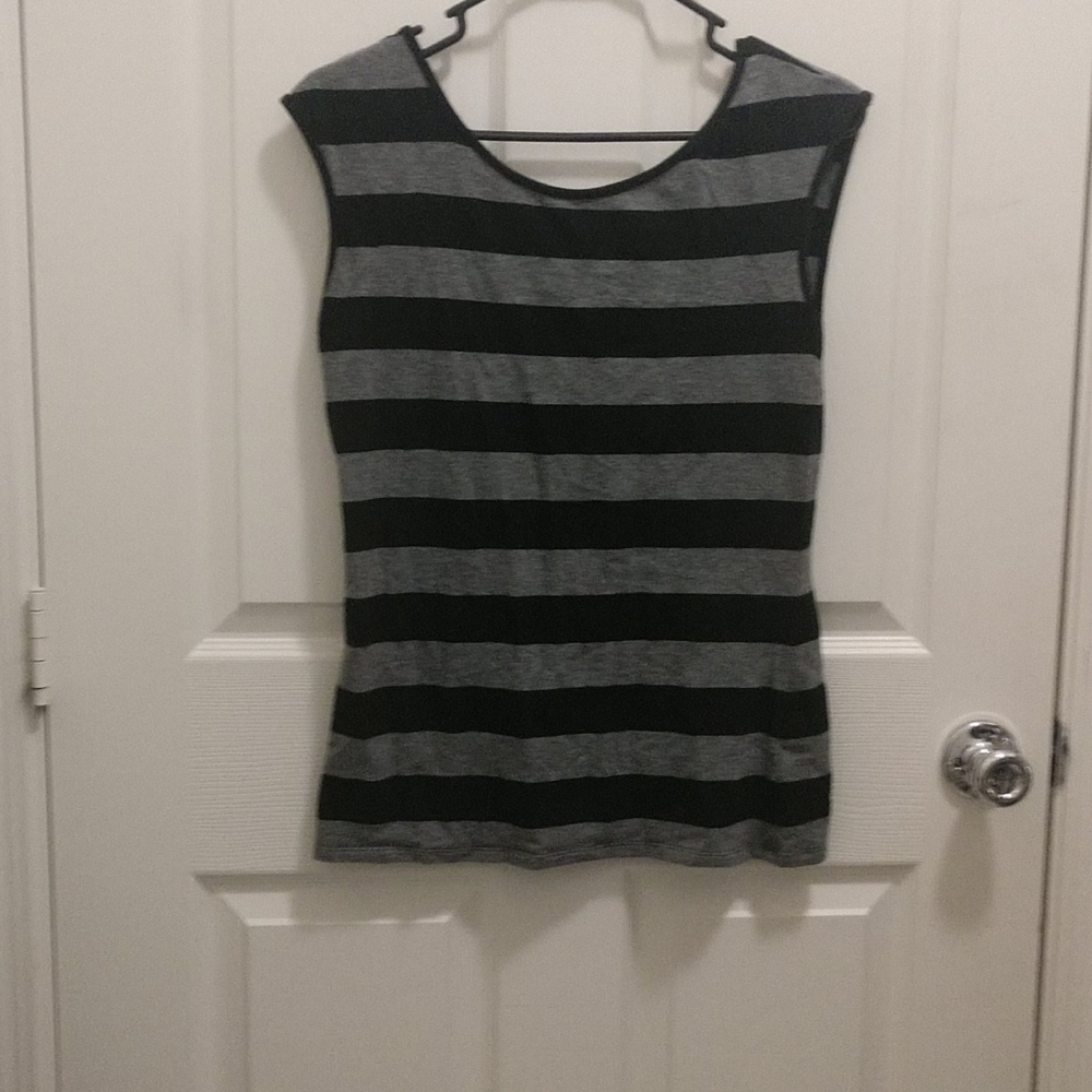 EXPRESS Top